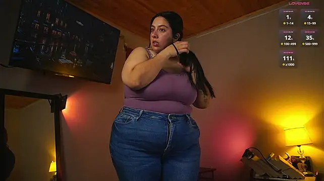 coraline_latin live cam on StripChat
