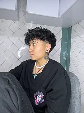ian_mathias_ webcam