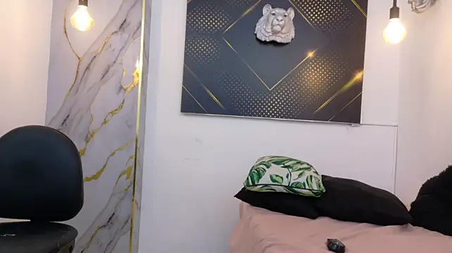 Antonella_Gomez75 webcam