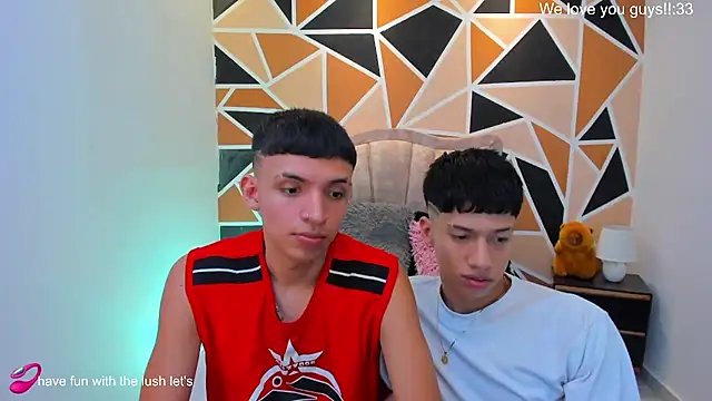 Juan_Nd_Steven live cam on StripChat