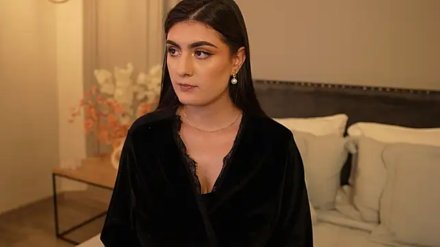 irisbaker (F young) - twerk and panty tease🔥😈