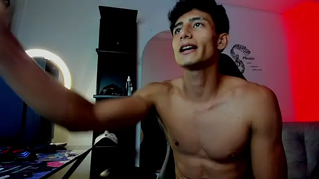 MaxiimoRomano_ live sex cam