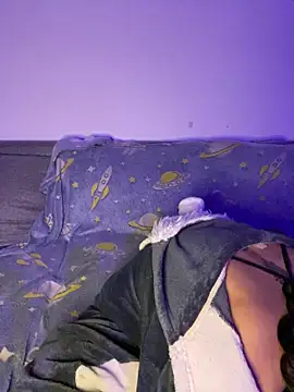 Poison_Ivy_29 live cam on StripChat