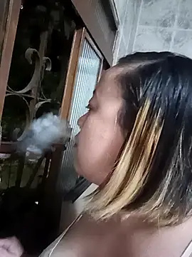 lualviz live cam on StripChat