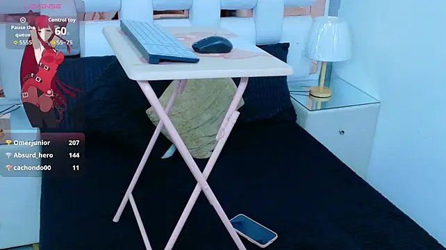 Emma_Lodge live cam on StripChat