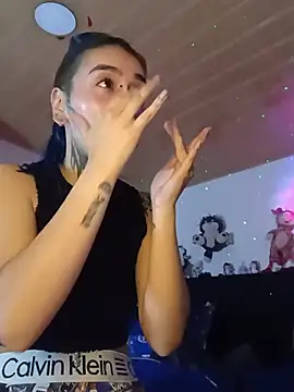 SharonSalazar live cam on StripChat