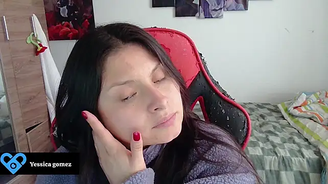 yessica_gomez01 live cam on StripChat