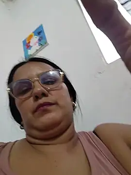 Samm50 live cam on StripChat