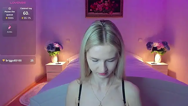 Julie_Blaze live cam on StripChat