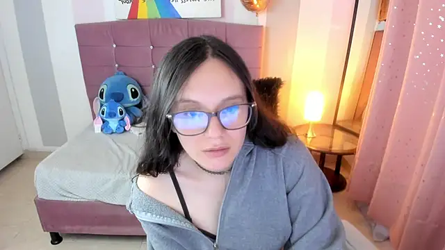 Wanda_sg live cam on StripChat
