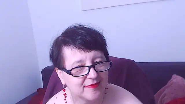 ChristaRose live cam on StripChat