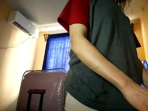 gnesis69 live cam on StripChat