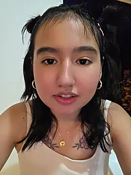Webcam Model(Pinkie_Princes) is live