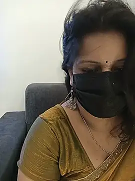 noty_girl2 (F milf) - Boobs oiling