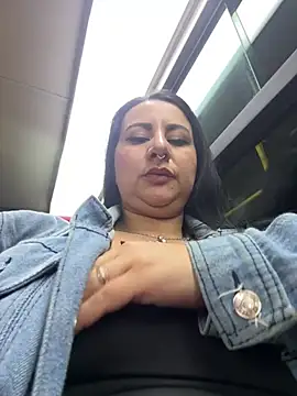 Abril_Luv webcam