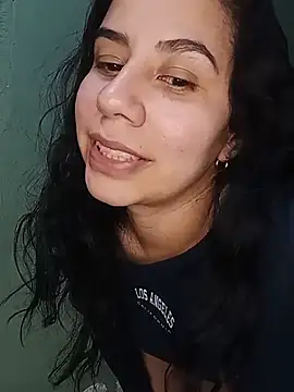 Lucia1002 live cam on StripChat