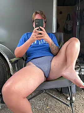 _ElizabethLove_ live cam on StripChat
