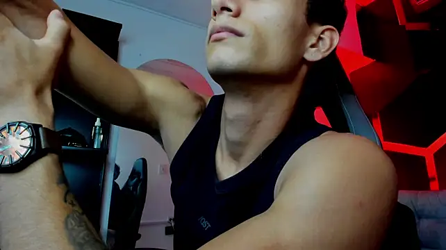 MaxiimoRomano_ webcam