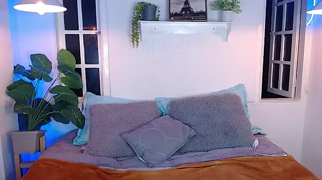 emma_cut3_ webcam