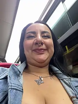 Abril_Luv live sex cam