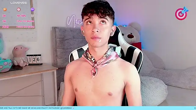 Niico_Cruz webcam