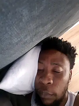 okoruw live cam on StripChat