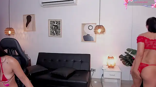 Couples_Wallen webcam