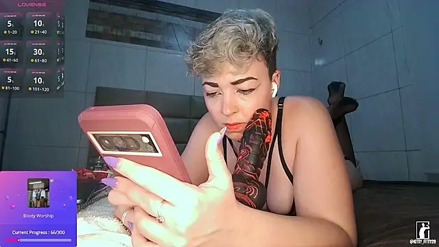 kittyfitty29 webcam