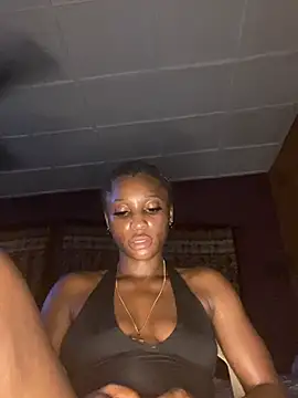 Nirahbeauty webcam