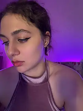 Your_insomniya live cam on StripChat
