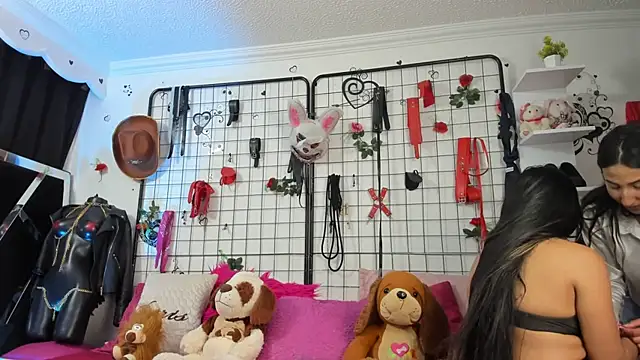 playful-girls webcam