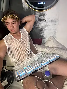 AngelLatinBoy webcam