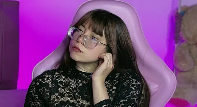 uchiiky_doll webcam