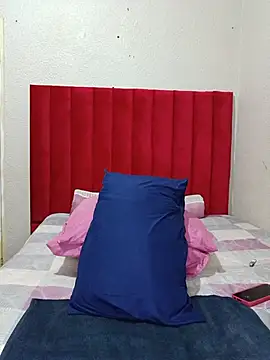 FreakyAngel3X webcam
