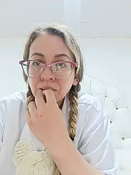 miss_hanna07 live cam on StripChat