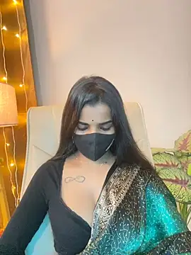 its_ur_flora live cam on StripChat