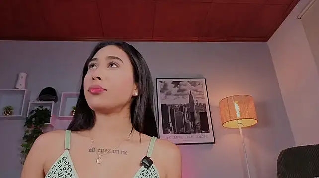 kyliesweet26 live cam on StripChat