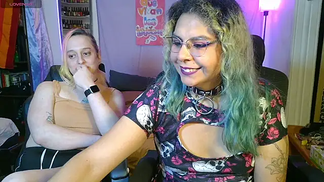 Evelan420 live cam on StripChat