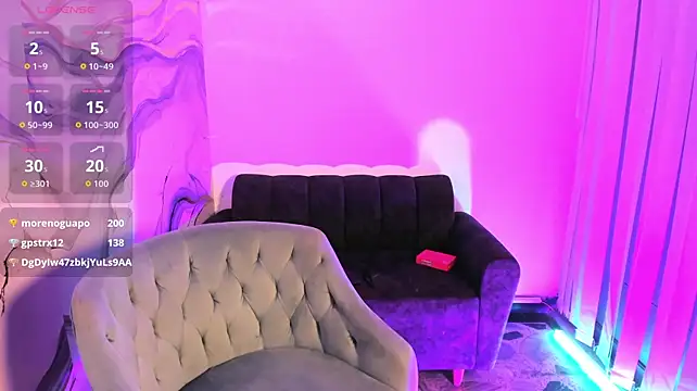 SelenaRogerss webcam