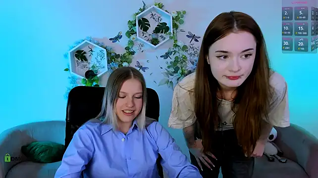 liana_kisses webcam