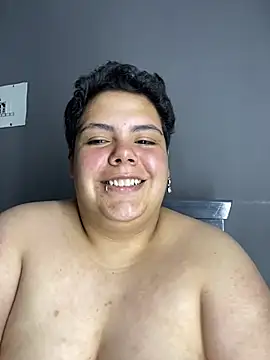hailey_curvy (F young) - Playing with a dildo in my pussy 😈🔥🍒