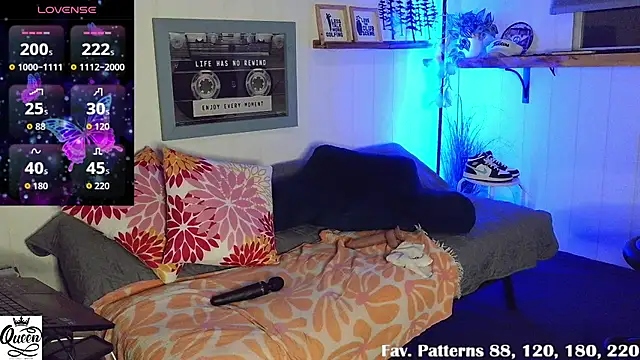 AinsleyMadison webcam