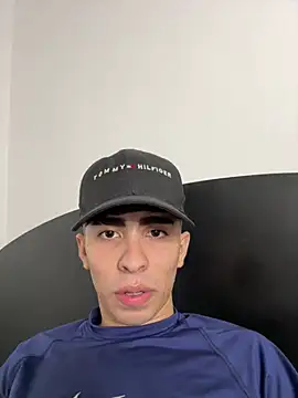 michaell_twinkk webcam