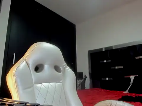Miranda_bigcock3 webcam
