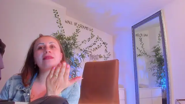 Aryanette webcam
