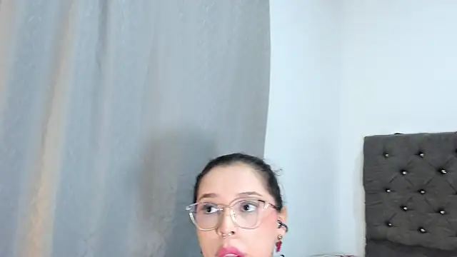 PaolaFuckDani webcam