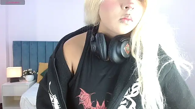 april_bunnyy webcam