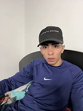 michaell_twinkk webcam