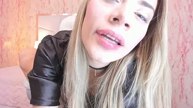 Emily_Whinfre
