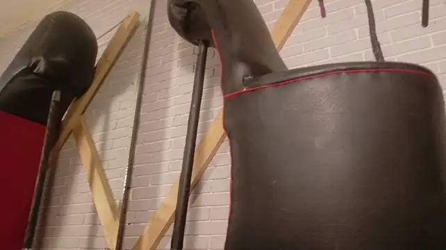 laura__castillo_ (F young) - Spank x 5